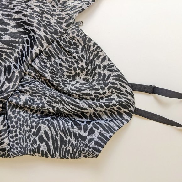 Guess XS Black & White Leopard Pattern Stretch Dress with Adjustable Straps - Picture 4 of 16